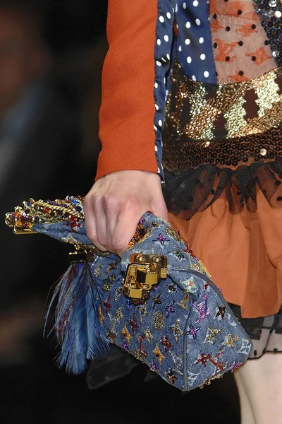 Look 3